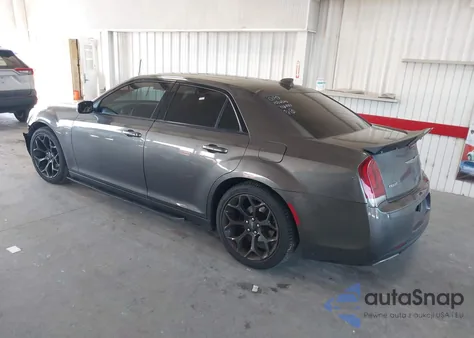 2019 Chrysler 300 300S z USA, uszkodzony, nr VIN 2C3CCABG1KH583069